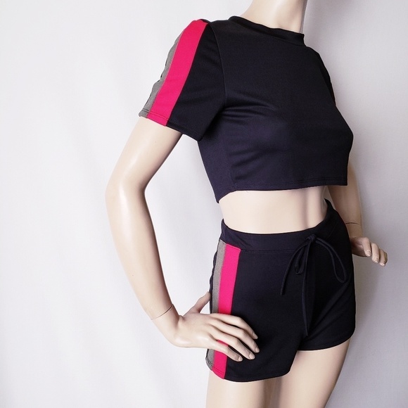 Common Crush Black, Green & Red On Trend Short Set - Picture 6 of 8